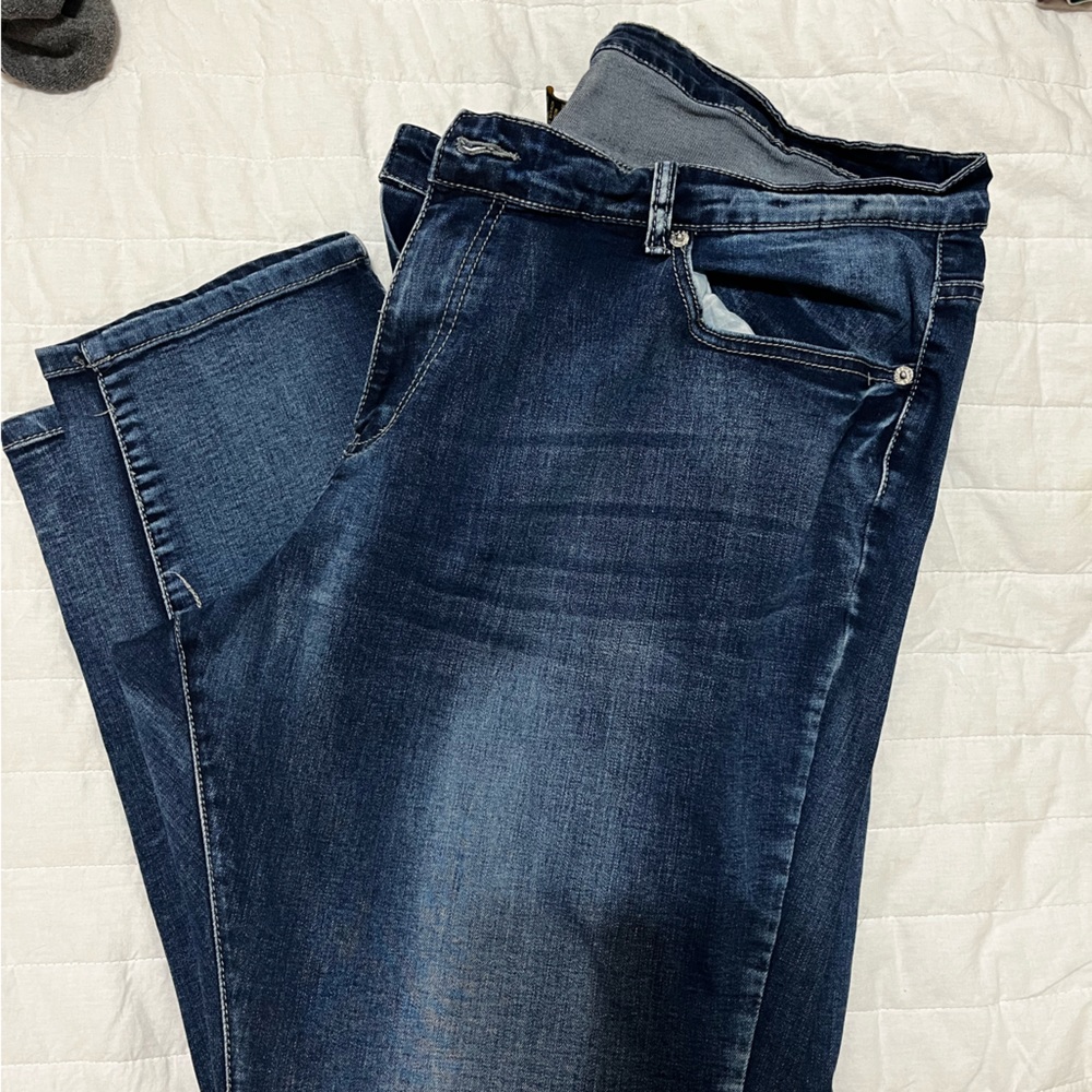 Plus sized women’s jeans 24w dkin brand